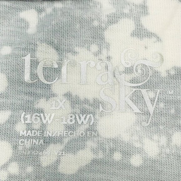 Terra And Sky Women's Sz 1X 16W-18W Short Sleeve Knit Tee Shirt Gray White NWOT - Picture 3 of 11